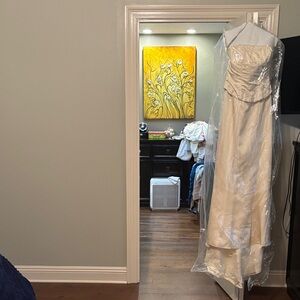 Elegant Cream Strapless Gown